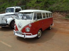 1º Desfile de Carros Antigos é sucesso em Itabirito