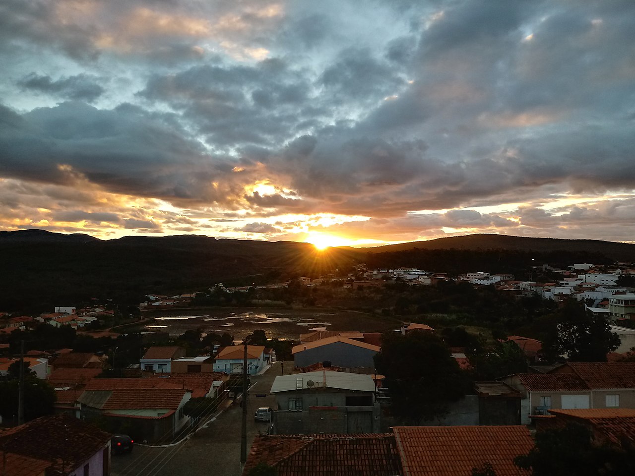 Hino de Itabirito também é hino de cidade na Bahia