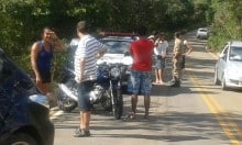 Acidente envolvendo carro e moto mata um casal de adolescentes em Itabirito