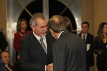 Alex Salvador recebe homenagem do Jornal Edição do Brasil