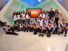 Alunos do Professor Tibúrcio de Itabirito visitam estúdios Globo