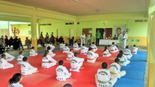 Alunos do taekwondo passam por mudança de faixa