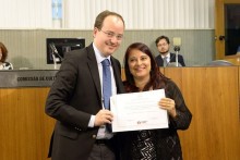 Andreia Donadon Leal é homenageada na Assembleia Legislativa por iniciativa do deputado Thiago Cota