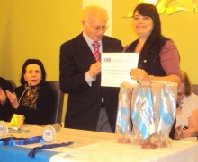 Andréia Leal homenageada