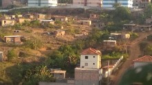 Áreas invadidas causam transtorno a moradores e executivo de Mariana