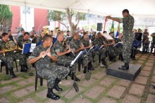 Boa música reúne centenas de pessoas na Praça da Estação