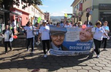 Caminhada do Recriavida conscientiza acerca da violência contra idosos