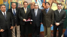 Celso Cota recebe Prêmio Tancredo Neves