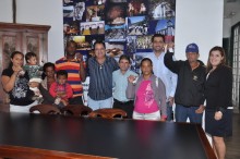 Celso entrega chaves de casas populares