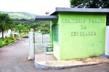 Cemitério Parque da Esperança é alvo de vandalismo em Itabirito