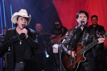 Chitãozinho e Xororó no aniversário de Ouro Preto