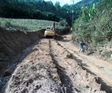 Começa a pavimentação nas estradas de Furquim