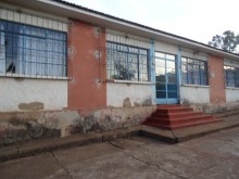 Comunidade de Engenheiro Corrêa ajuda a Prefeitura na recuperação de escola