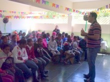 Crianças do Ensino Fundamental participam de palestra com Secretário Municipal de Desportos