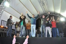 Deputado afirma que Aécio está com Celso Cota e Duarte