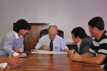 Deputado Alencar cobra pavimentação da MG 30