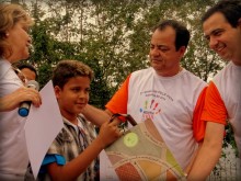 Em Mariana, centenas vão às ruas em favor da vida