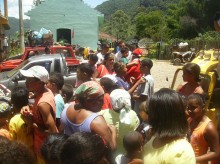 Equipe de trilheiros Crosscredo de Ouro Preto promove natal solidário nos distritos