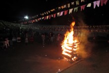 Festa junina anima a noite no Recriavida
