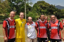 Futebol solidário reúne ídolos do Cruzeiro e colabora com instituições de caridade