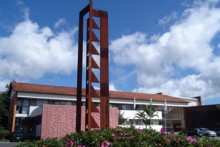 IFMG-Campus Ouro Preto recebe escultura de Jorge dos Anjos