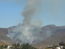 Incêndio destrói vegetação no Pico do Itacolomi