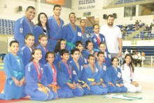 Judô ouropretano é campeão geral de Minas em 2013
