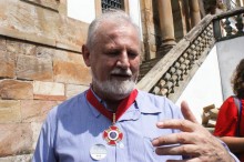 Líder do MST recebe Medalha da Inconfidência em Ouro Preto e revolta deputados, manifestantes e condecorados
