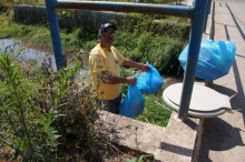 Morador de Cachoeira do Campo denuncia descarte inapropriado de lixo