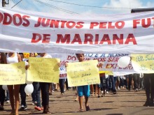 Moradores vão às ruas defender a mineração