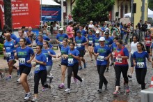 Muita adrenalina na última corrida de rua do ano, em Itabirito