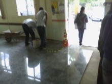 Obras em hospital causam revolta de paciente