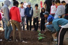 Oficina de Reflorestamento Ambiental educa as crianças da rede pública