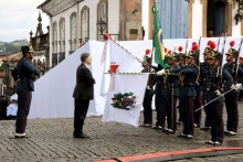 Ouro-pretanos são homenageados no 21 de abril