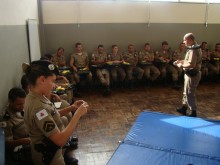 Polícia Militar realiza treinamento para a operação de instrumentos não letais