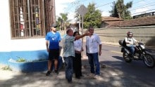 Prefeito Alex Salvador vistoria obras no município
