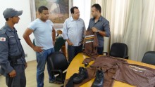 Prefeito Celso Cota entrega novos uniformes aos vigilantes e equipe do SAAE Mariana