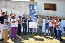 Prefeito inaugura asfalto no Barroca e anuncia mais ações para a comunidade