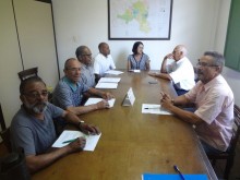 Prefeito recebe moradores do Antônio Dias