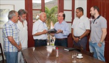 Prefeito recebe Projeto Básico do Transporte Coletivo de Ouro Preto