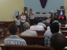 Prefeito se reúne com produtores de leite e define gestão da Fábrica de Laticínios