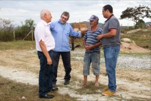 Prefeito visita obras no povoado de Dom Bosco
