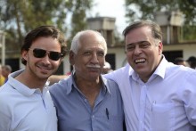 Prefeitura de Ouro Preto inaugura obras de asfaltamento e comunidade de Rodrigo Silva as recebe com festa