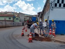 Prefeitura instala novos postes de iluminação