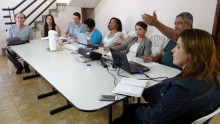 Programa de política racial é discutido em reunião
