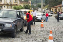 Receita Estadual realiza blitz educativa em Ouro Preto