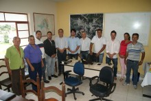 Secretaria de obras e câmara dos vereadores discutem ações programadas para o ano de 2015