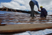 Secretaria de Obras reforma a cobertura do Caps