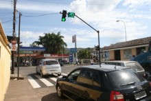 Semáforos modernos em Mariana