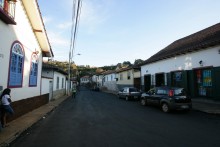 Termina o asfaltamento da Rua Desidério de Matos